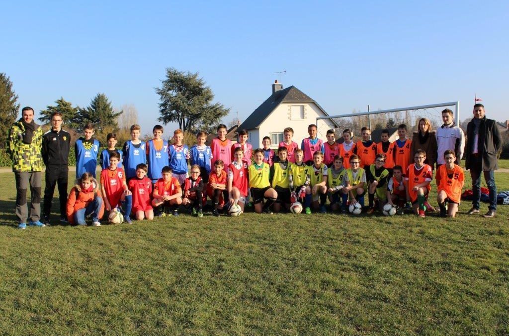 Jeudi 25 Janvier – Remise de maillots par l’APEL