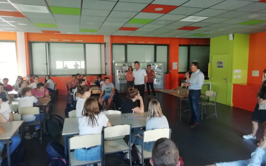 Remise du chéquier Jeune collégien pour les 3èmes